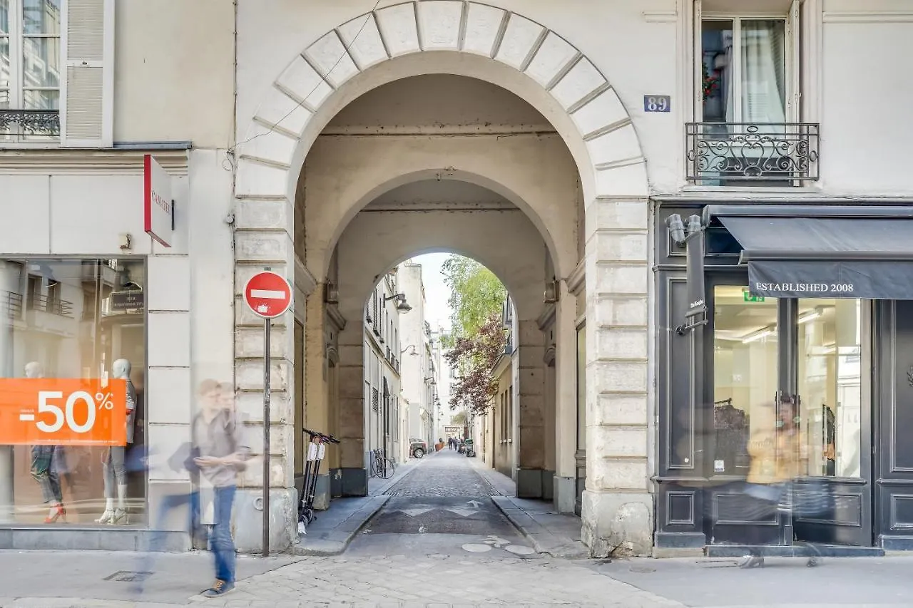 Apartment 3 People Close Eiffel Tower By Weekome Paryż Francja