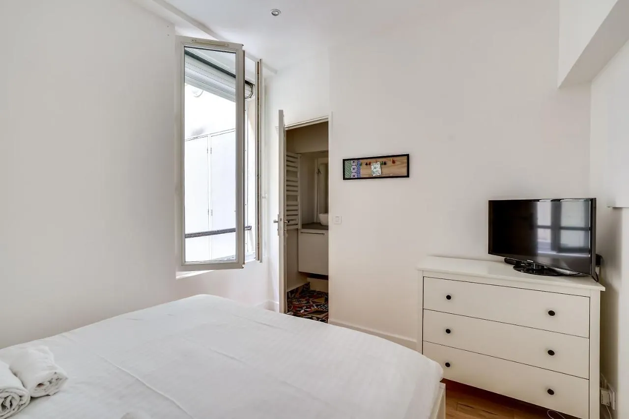Apartment 3 People Close Eiffel Tower By Weekome Paryż 0*,  Francja